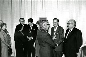 Image description is not available for 1984.215